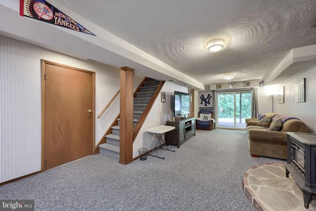 3309 CAROLINE, East Petersburg, PA 17520