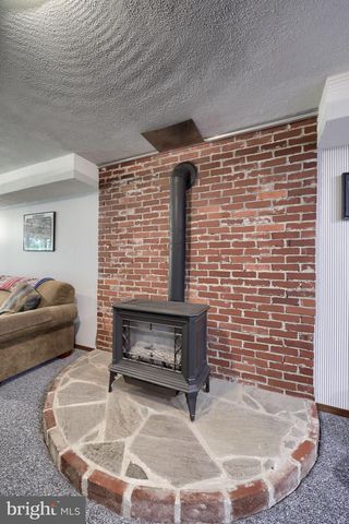 3309 CAROLINE, East Petersburg, PA 17520