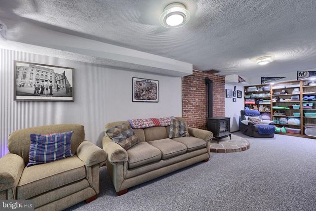3309 CAROLINE, East Petersburg, PA 17520