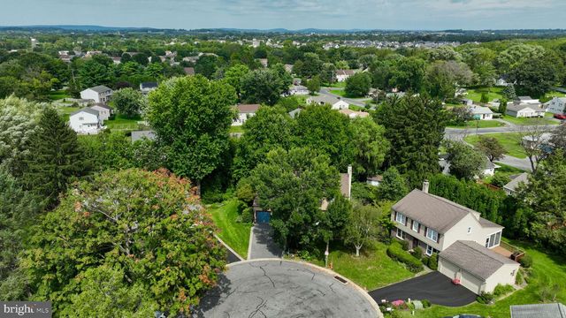 3309 CAROLINE, East Petersburg, PA 17520