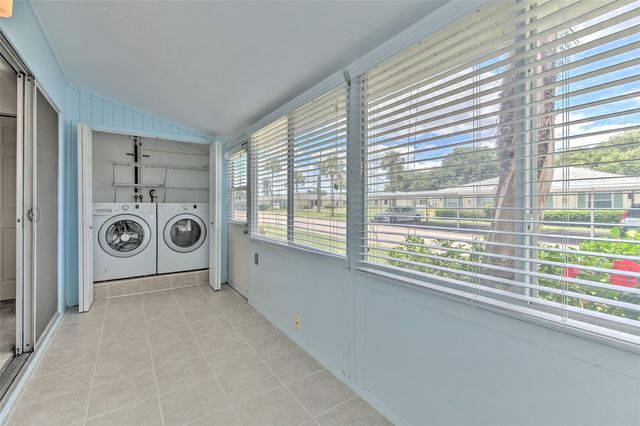 401 DORCHESTER PLACE 49, Sun City Center, FL 33573