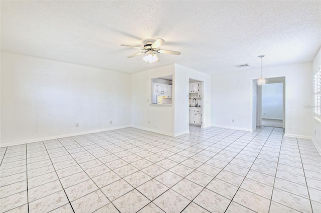 401 DORCHESTER PLACE 49, Sun City Center, FL 33573