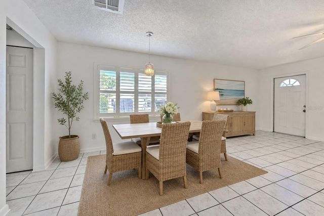 401 DORCHESTER PLACE 49, Sun City Center, FL 33573