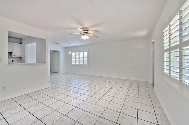 401 DORCHESTER PLACE 49, Sun City Center, FL 33573
