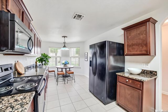 6626 Luckey Tree, San Antonio, TX 78252