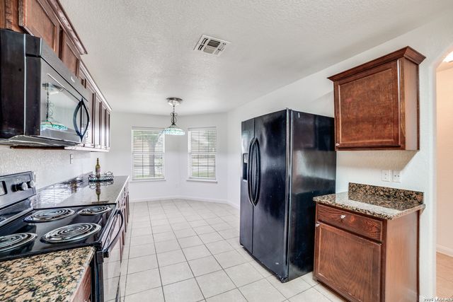 6626 Luckey Tree, San Antonio, TX 78252