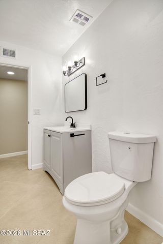 1443 S Park Lane, Tucson, AZ 85710