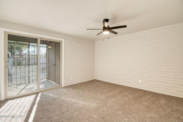 1443 S Park Lane, Tucson, AZ 85710