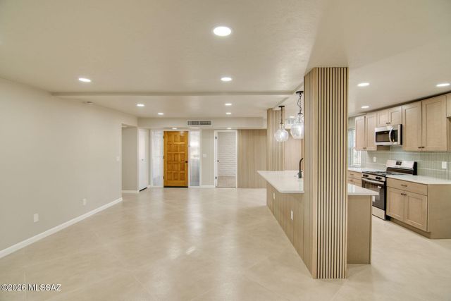 1443 S Park Lane, Tucson, AZ 85710