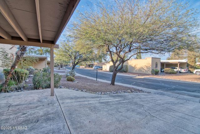 1443 S Park Lane, Tucson, AZ 85710