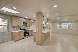 1443 S Park Lane, Tucson, AZ 85710