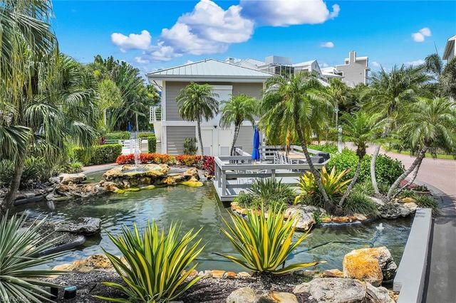 828 Hideaway CIR E 423, Marco Island, FL 34145