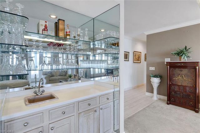 828 Hideaway CIR E 423, Marco Island, FL 34145