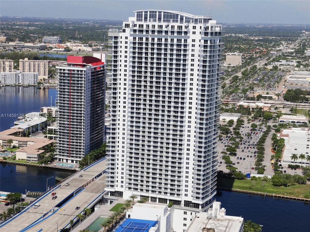 4010 S Ocean Drive R2206, Hollywood, FL 33019