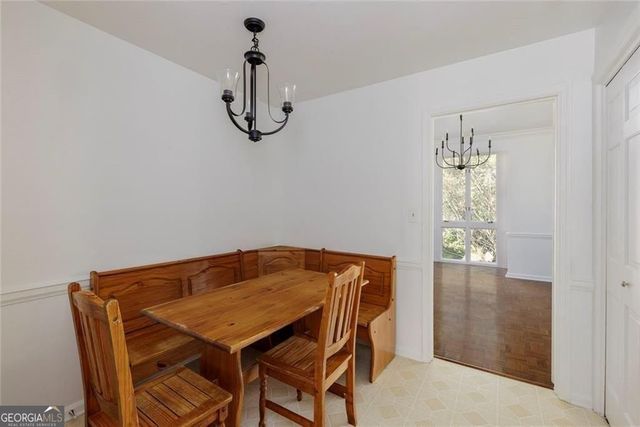 49 Willow Glen, Sandy Springs, GA 30342