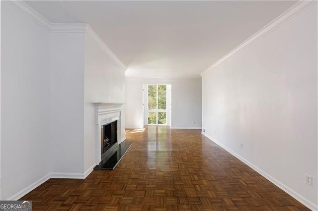 49 Willow Glen, Sandy Springs, GA 30342