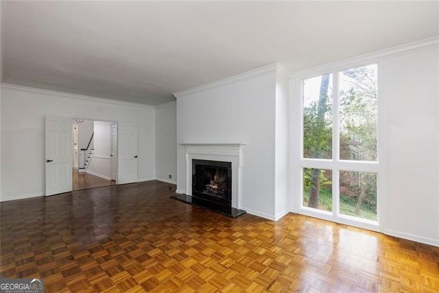 49 Willow Glen, Sandy Springs, GA 30342