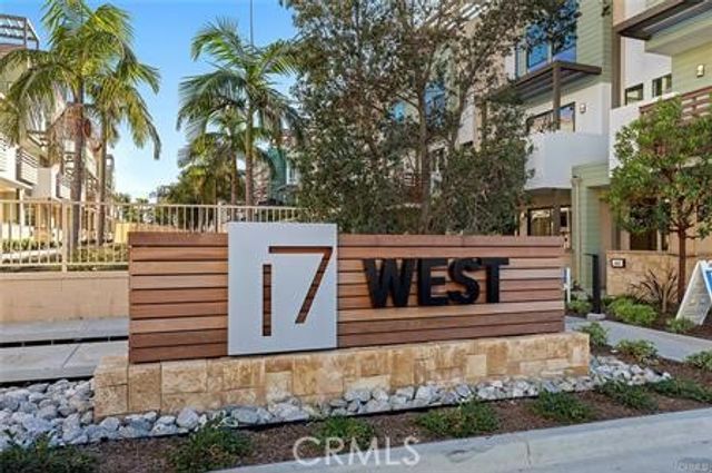 1688 Topanga, Costa Mesa, CA 92627