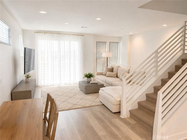 1688 Topanga, Costa Mesa, CA 92627
