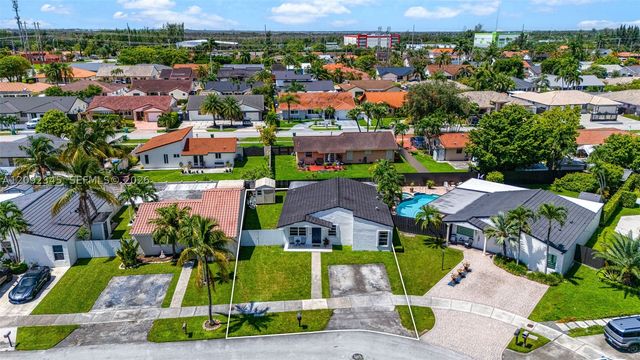 294 NW 134th Ct, Miami, FL 33182