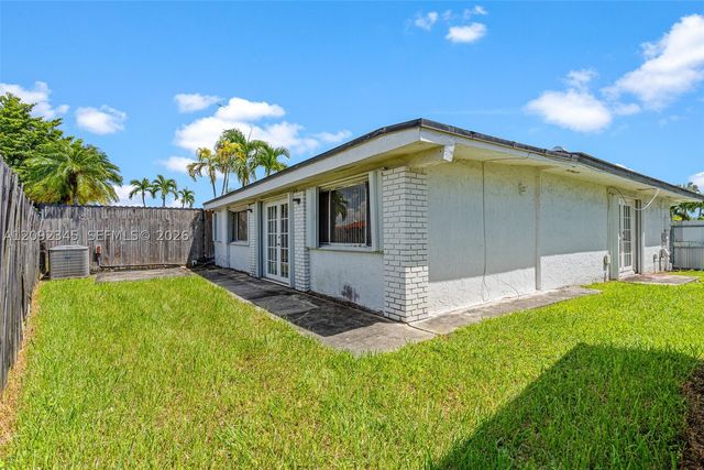 294 NW 134th Ct, Miami, FL 33182