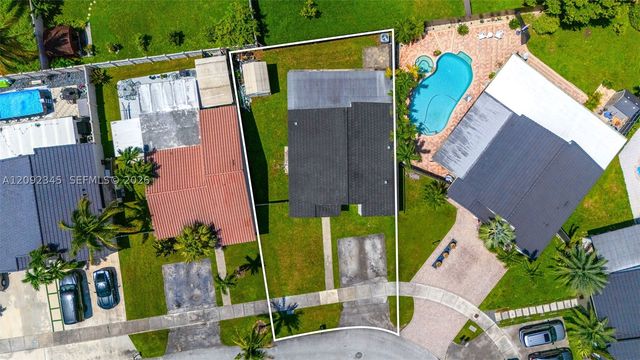 294 NW 134th Ct, Miami, FL 33182