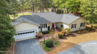 117 Devonshire Avenue W, Seven Lakes, NC 27376