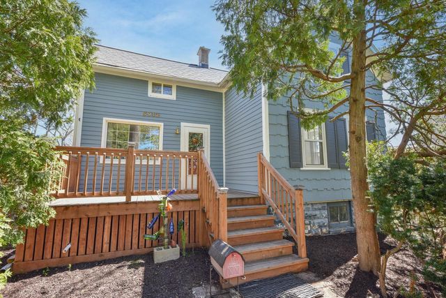 5932 Santa Monica BOULEVARD, Whitefish Bay, WI 53217