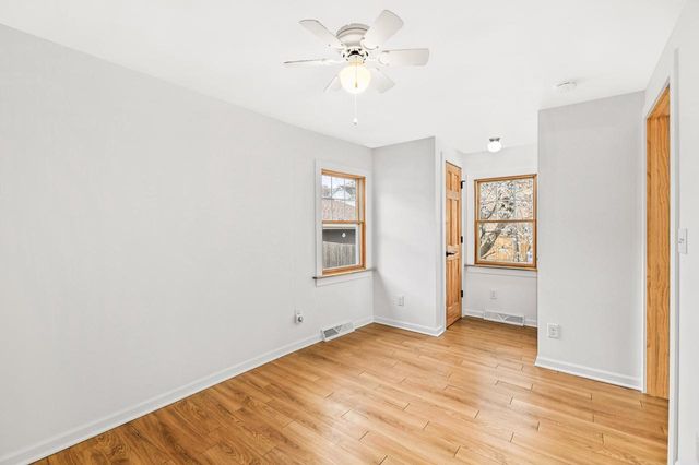 5932 Santa Monica BOULEVARD, Whitefish Bay, WI 53217
