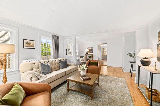 5932 Santa Monica BOULEVARD, Whitefish Bay, WI 53217