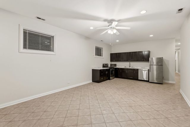 938 N Washtenaw Avenue G, Chicago, IL 60622