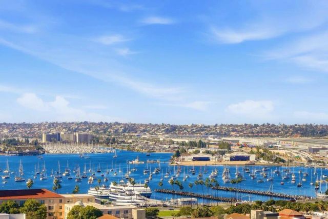 300 W Beech Street 1706, San Diego, CA 92101