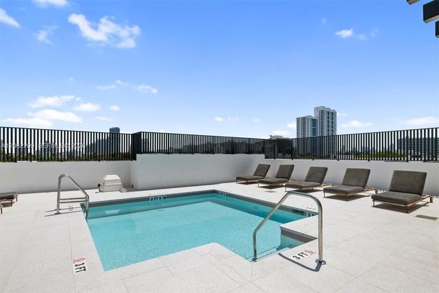 1030 15th Street 300, Miami Beach, FL 33139