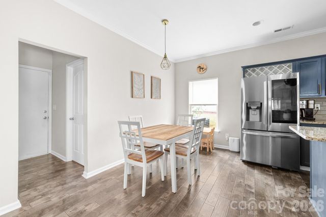 1525 Ladora Drive, Charlotte, NC 28262