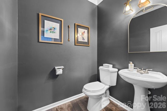 1525 Ladora Drive, Charlotte, NC 28262
