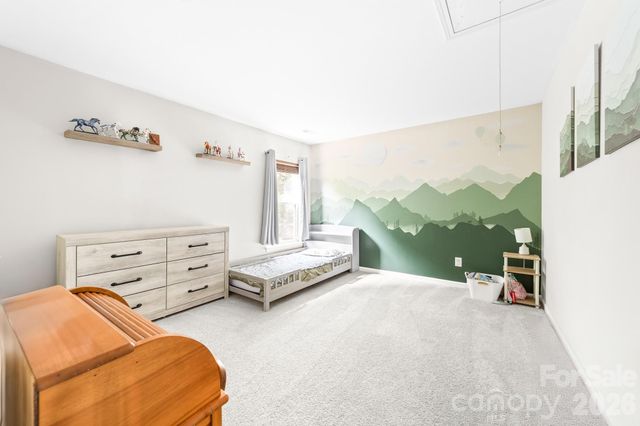 1525 Ladora Drive, Charlotte, NC 28262