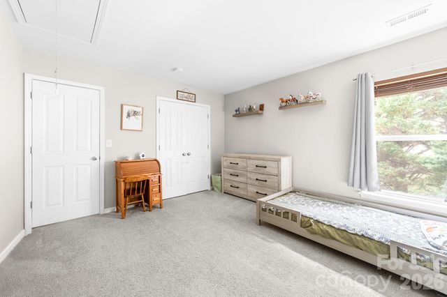 1525 Ladora Drive, Charlotte, NC 28262