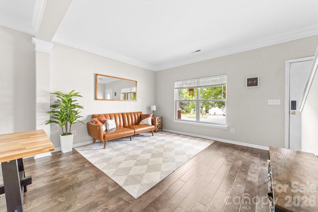 1525 Ladora Drive, Charlotte, NC 28262
