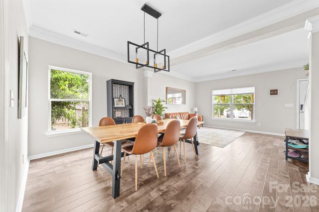 1525 Ladora Drive, Charlotte, NC 28262