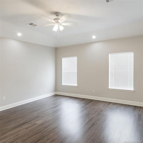 1825 E Prien Lake Road, Lake Charles, LA 70601