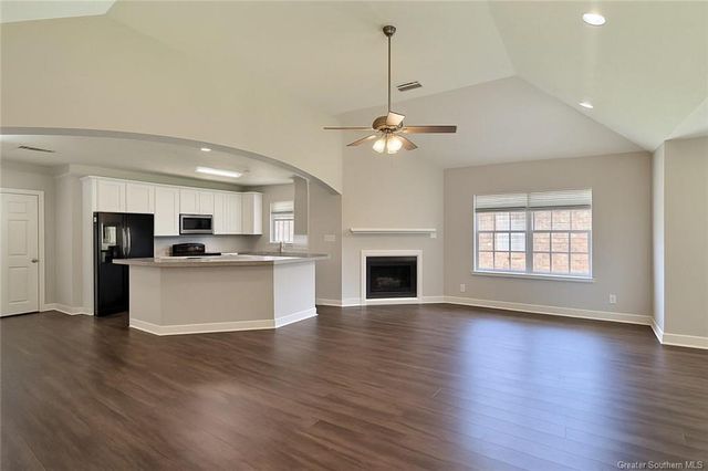 1825 E Prien Lake Road, Lake Charles, LA 70601