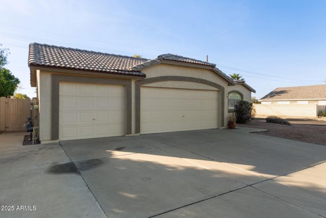 7927 E CABALLERO Street, Mesa, AZ 85207
