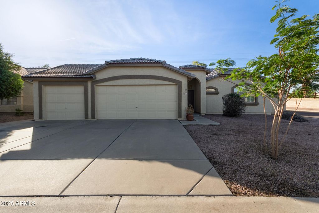 7927 E CABALLERO Street, Mesa, AZ 85207