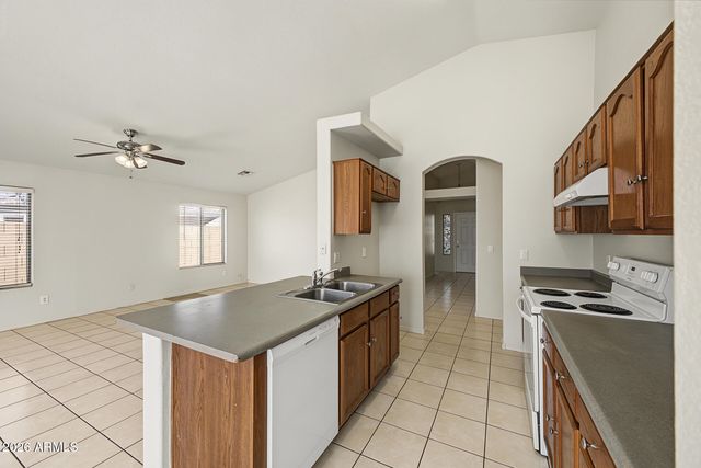 5458 N 77TH Drive, Glendale, AZ 85303