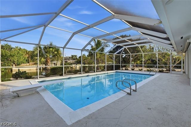 1040 Kings Crown DR, Sanibel, FL 33957