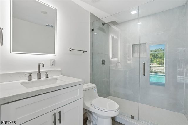 1040 Kings Crown DR, Sanibel, FL 33957