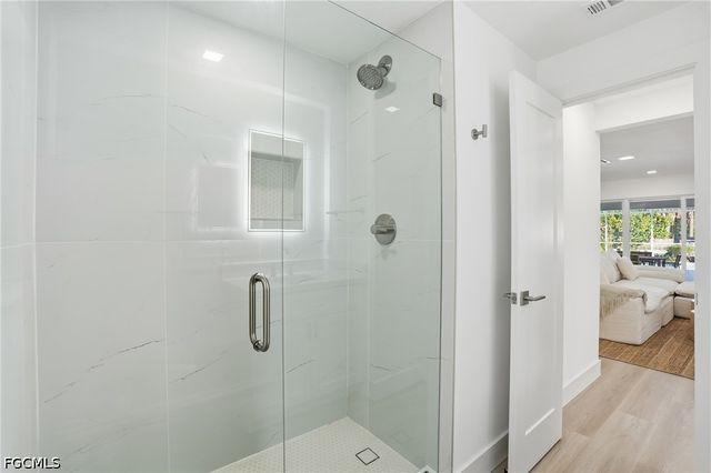 1040 Kings Crown DR, Sanibel, FL 33957
