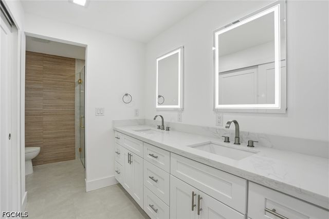 1040 Kings Crown DR, Sanibel, FL 33957