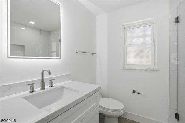 1040 Kings Crown DR, Sanibel, FL 33957