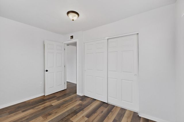 433 Loma Hermosa Drive NW, Albuquerque, NM 87105